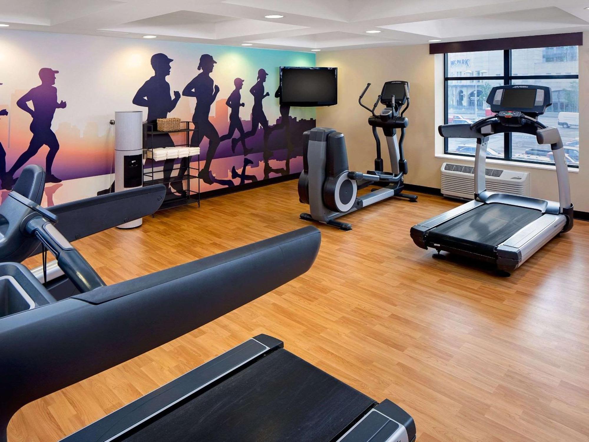 Hyatt Place Pittsburgh North Shore Экстерьер фото